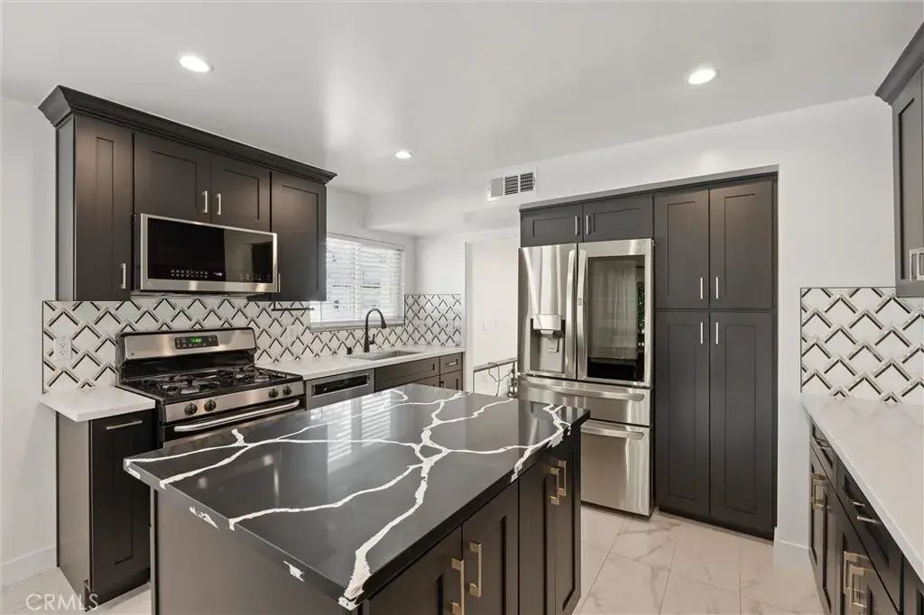 5974 Costello Avenue, Valley Glen