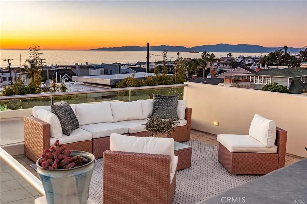 2242 Circle, Hermosa Beach
