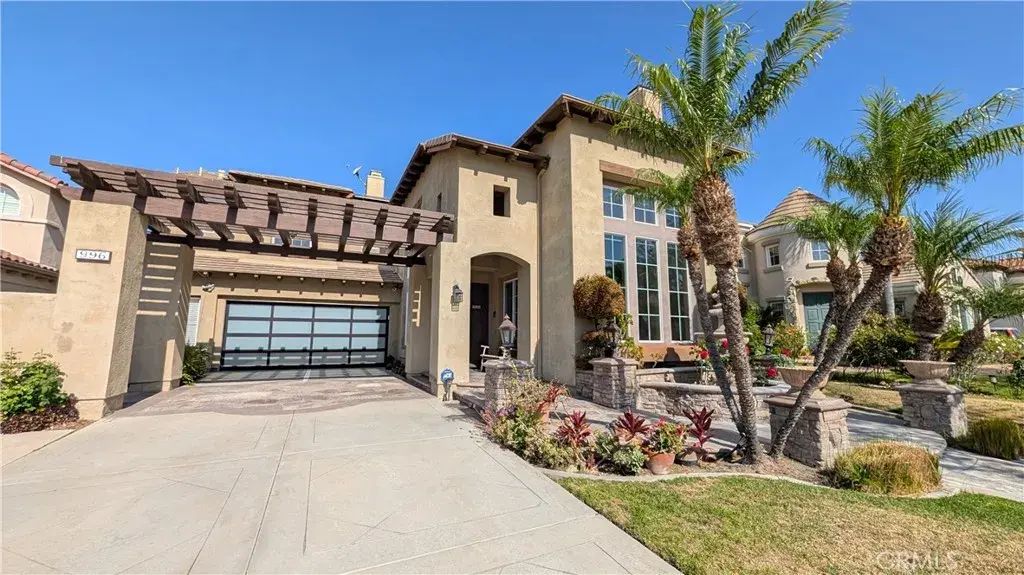 996 N Antonio, Orange