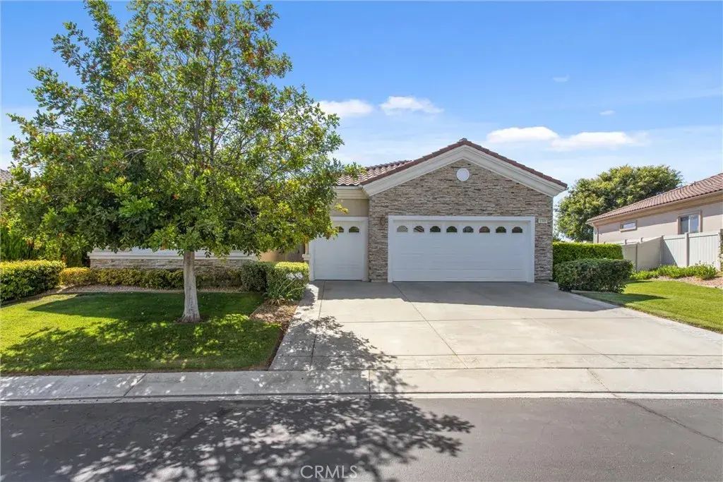 1709 Reyes, Beaumont