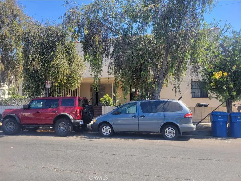 2930 W 11th Street, Los Angeles