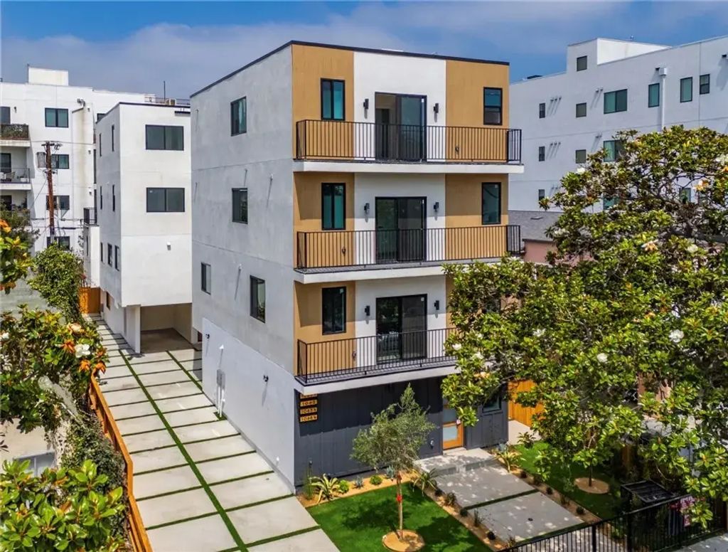 1065 S Corning Street C, Los Angeles