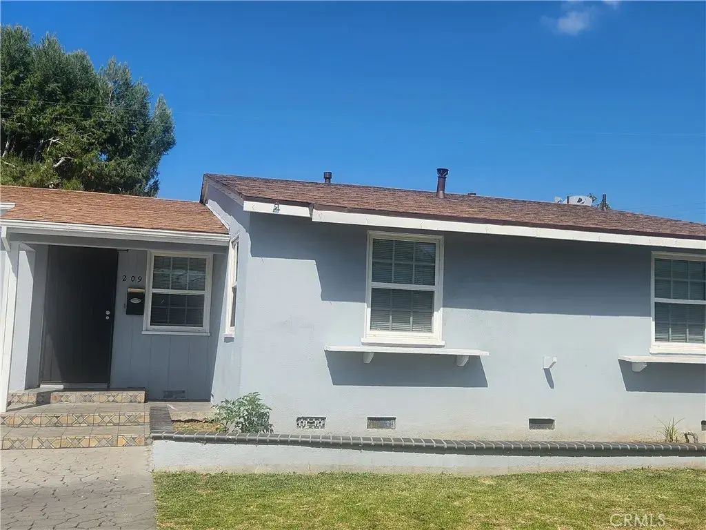 209 S Fonda Street, La Habra