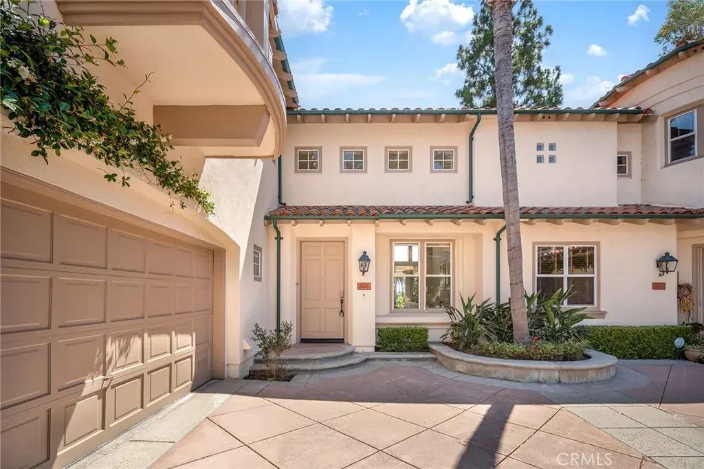 2466 Aquasanta, Tustin
