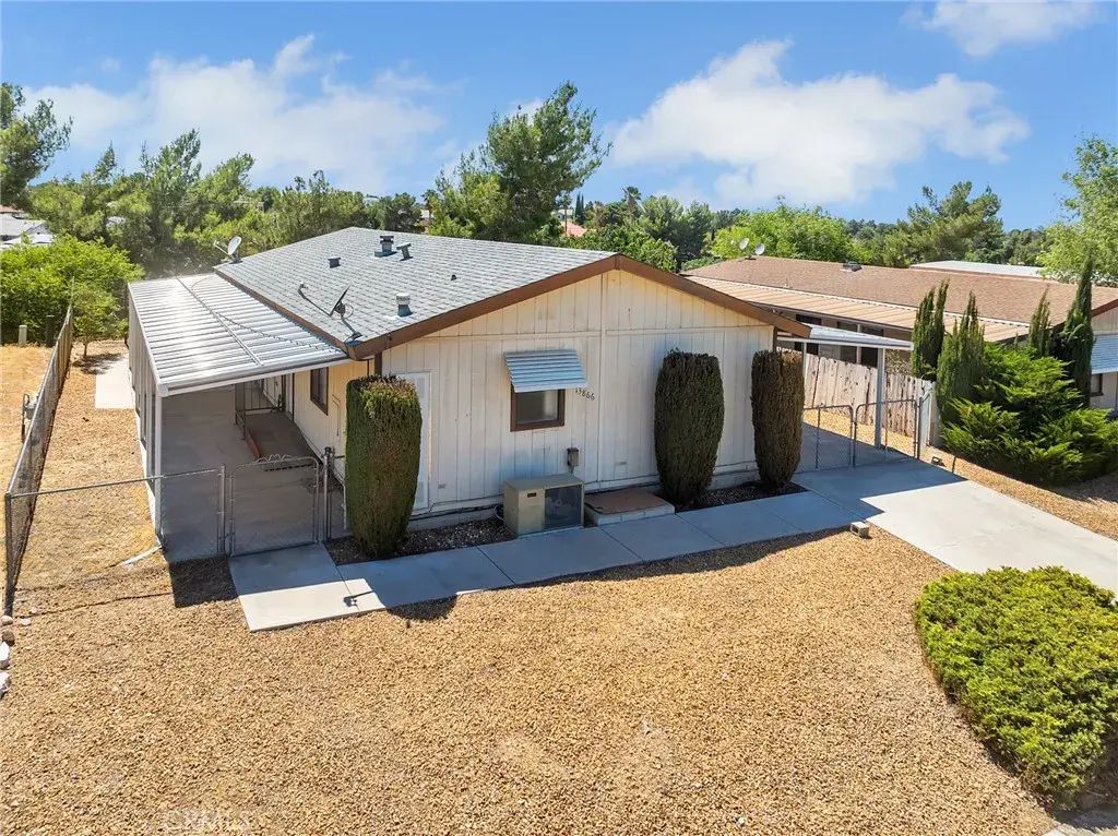 13866 Tam O Shanter Drive, Victorville