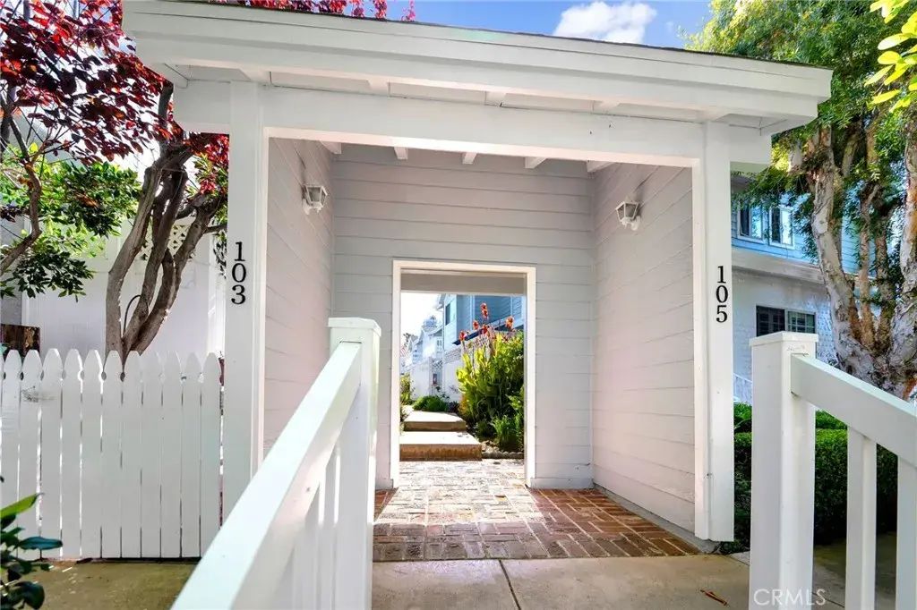 105 N Broadway E, Redondo Beach