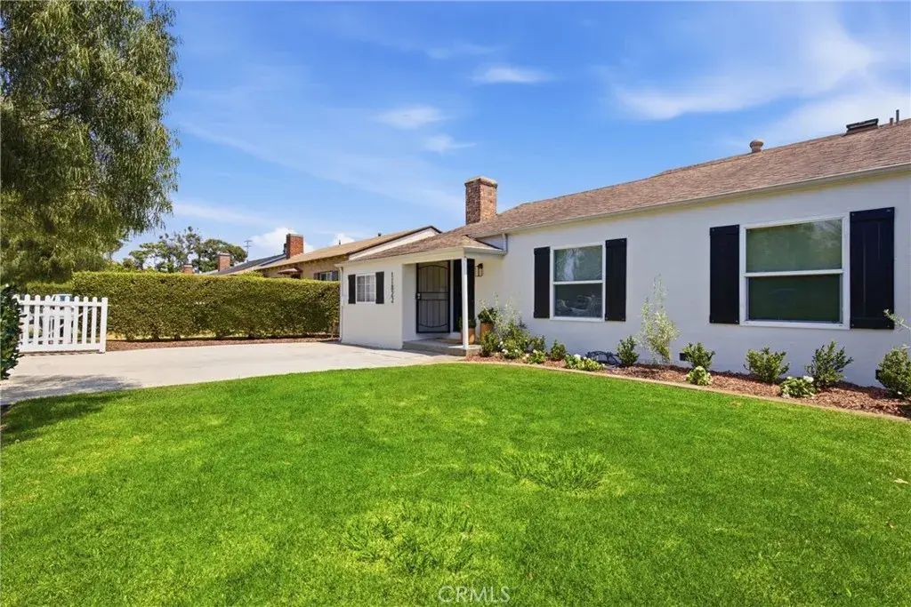 11822 Exposition Boulevard, Los Angeles