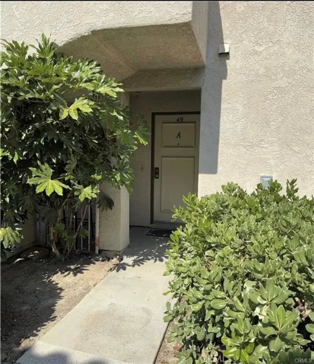 26191 La Real A, Mission Viejo