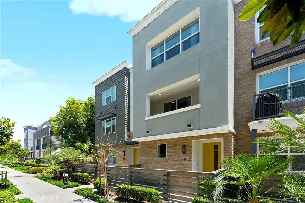 419 Falcon Place, Covina