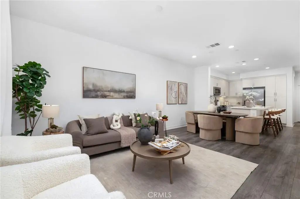 419 Falcon Place, Covina