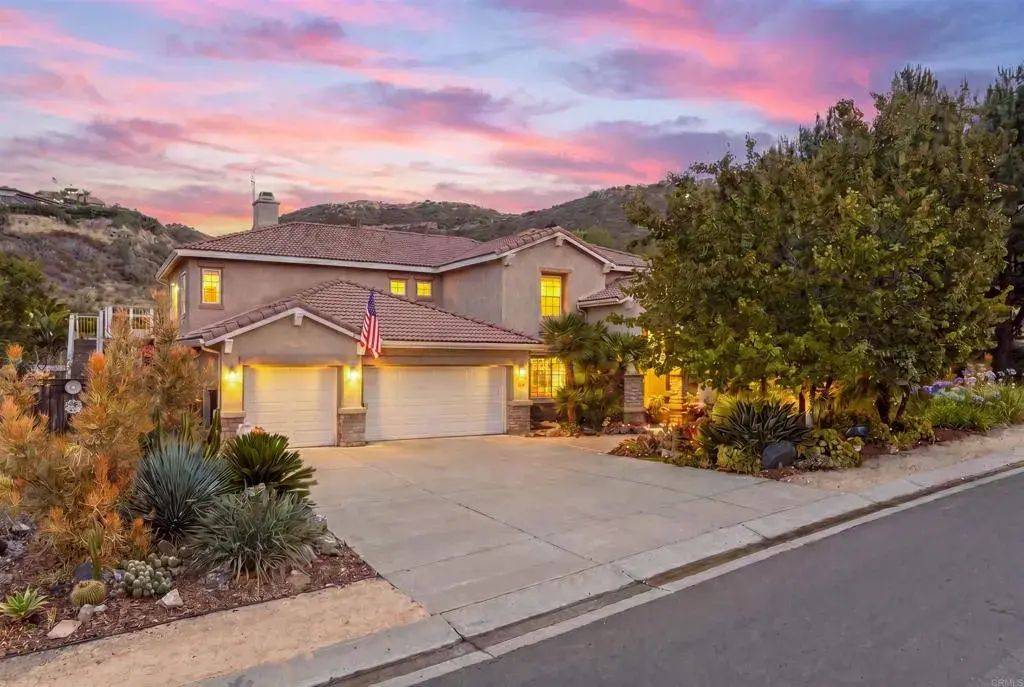 2494 San Clemente Avenue, Vista