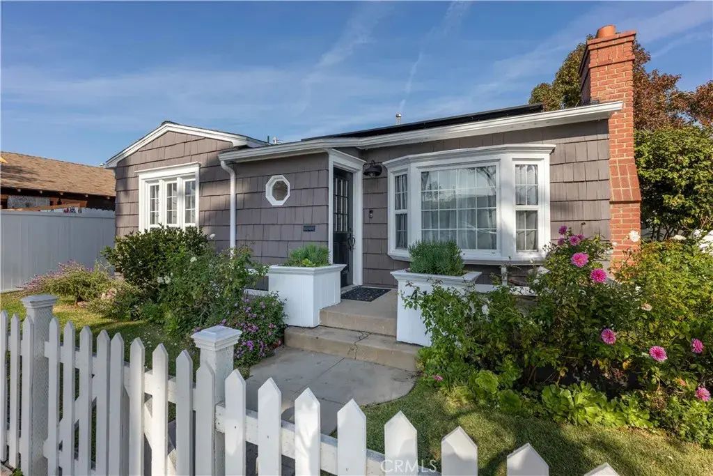 4141 E Theresa Street, Long Beach
