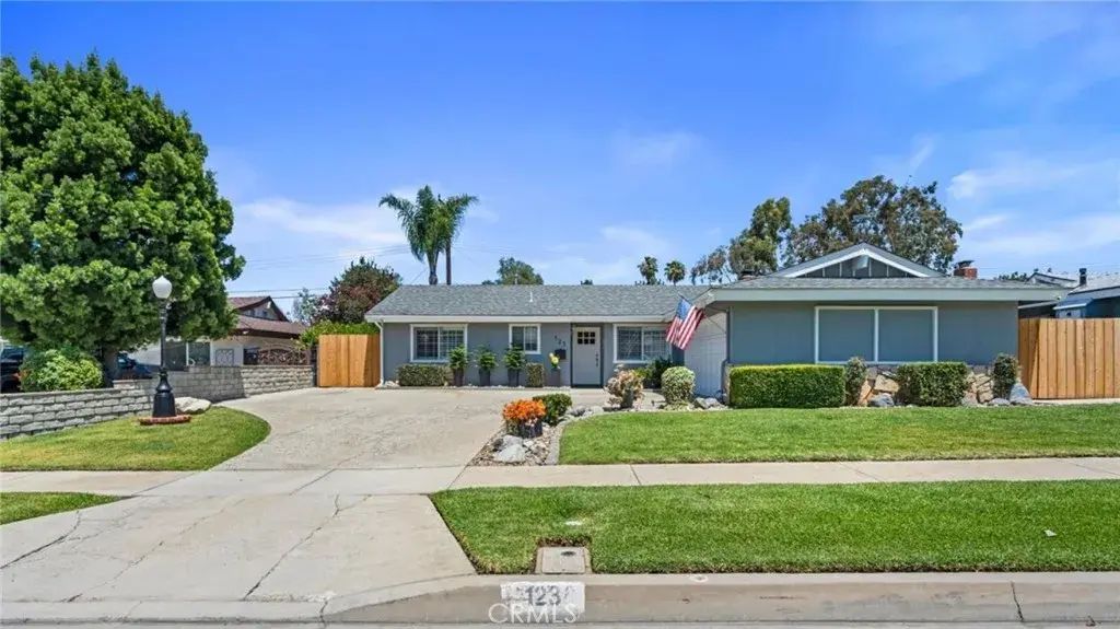 123 W Ronwood Street, Glendora