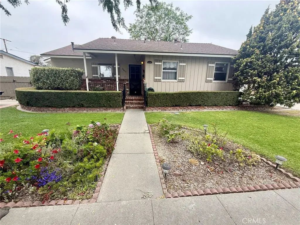 2857 Radnor Avenue, Long Beach