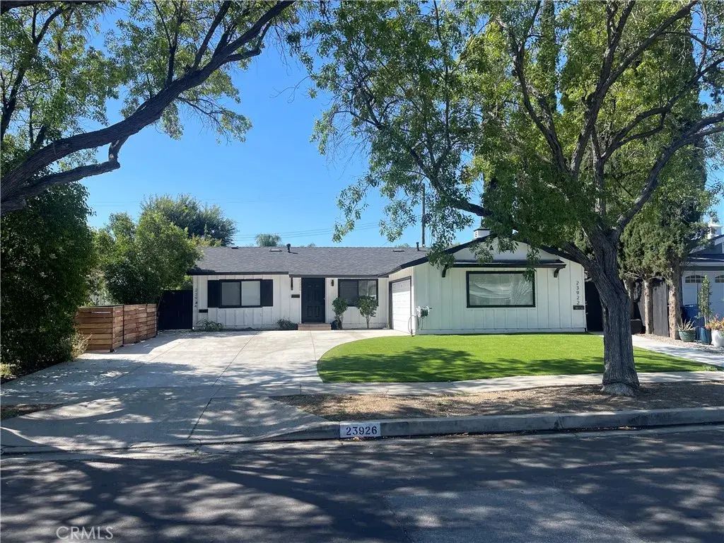 23926 Hamlin Street, West Hills