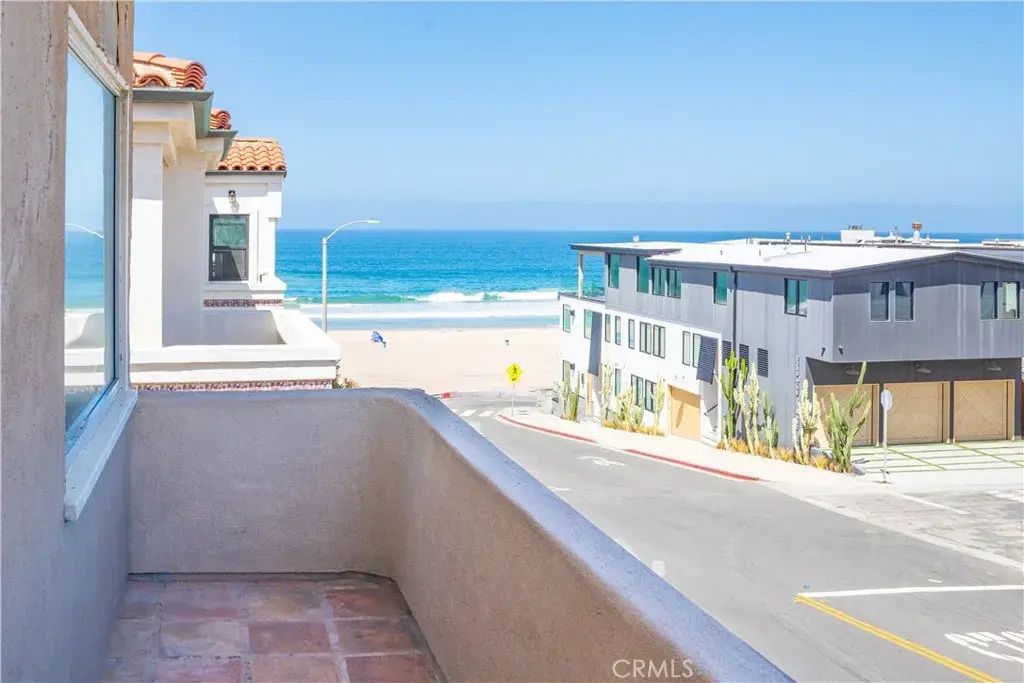 120 Marine, Manhattan Beach