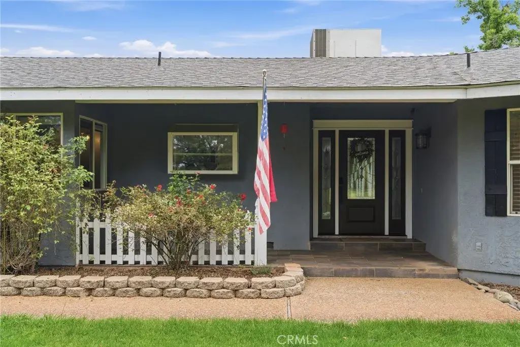 8567 Winona Way, Redding