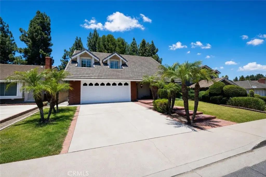 15 Knollview, Pomona