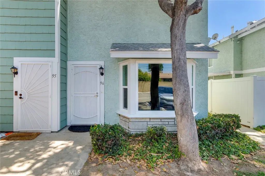 5640 Riverside Drive 96, Chino