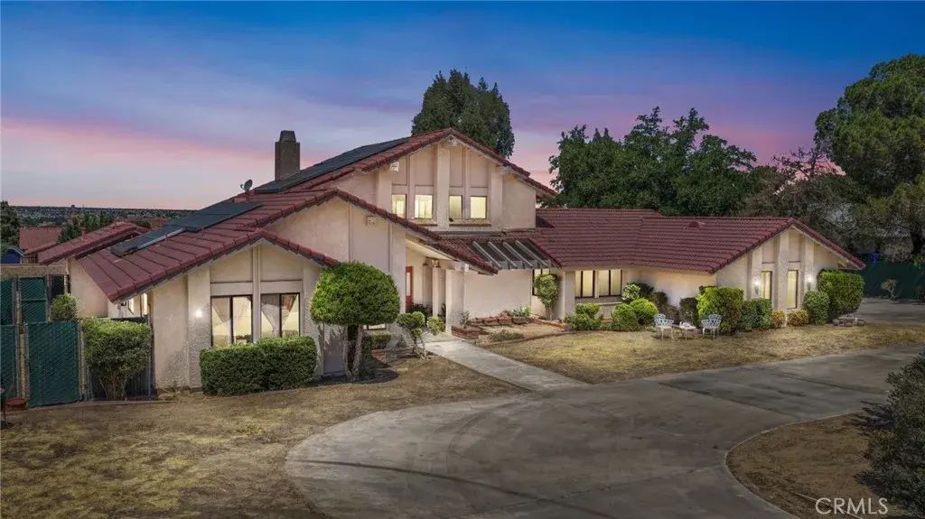 13094 Modoc Court, Apple Valley
