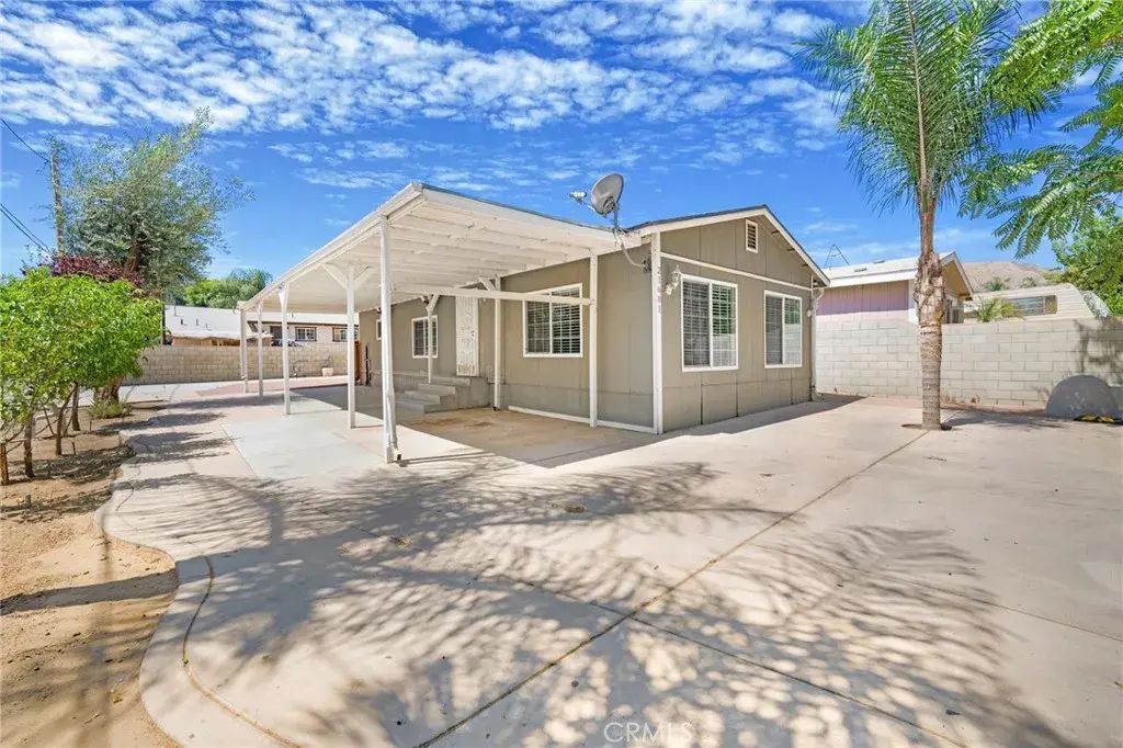 21681 Pepper, Perris