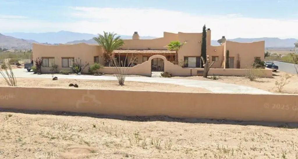 23577 South, Apple Valley