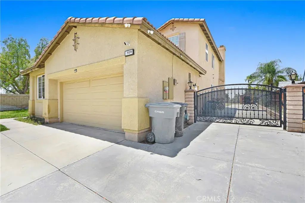 709 E Agape Avenue, San Jacinto