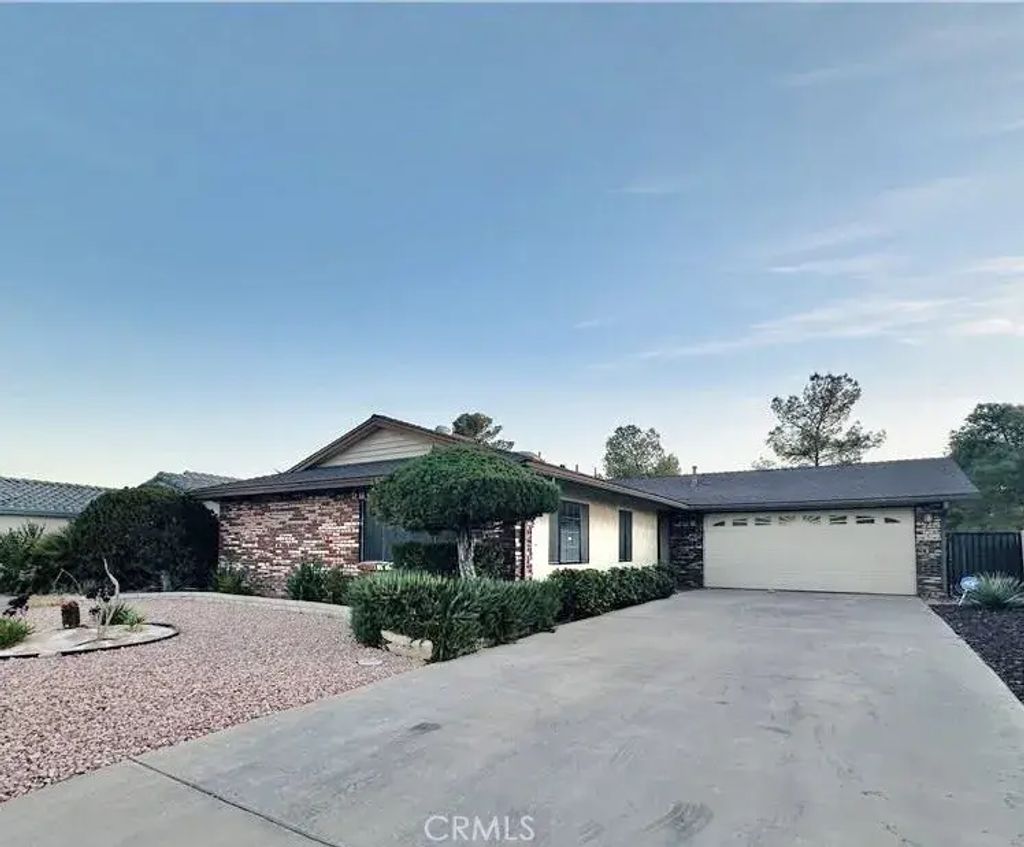 13925 Burning Tree Dr, Victorville