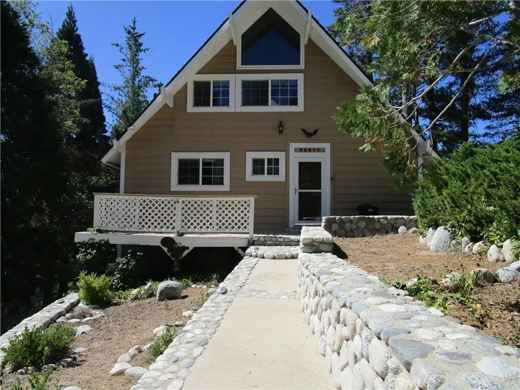 26614 Hillcrest, Lake Arrowhead