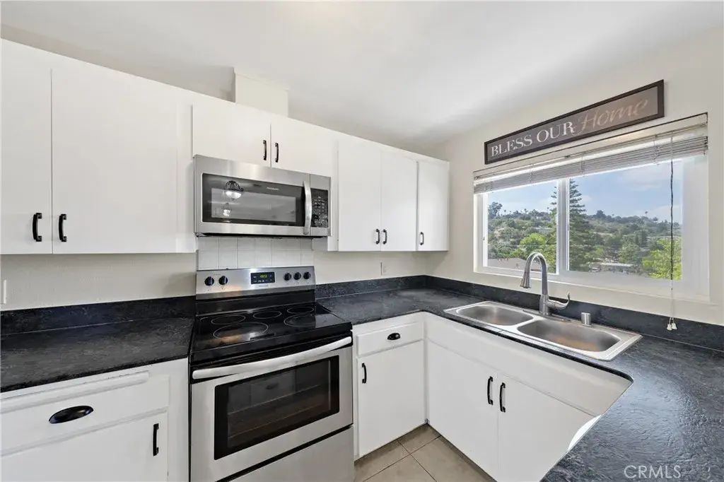 806 E 4th 9, Escondido