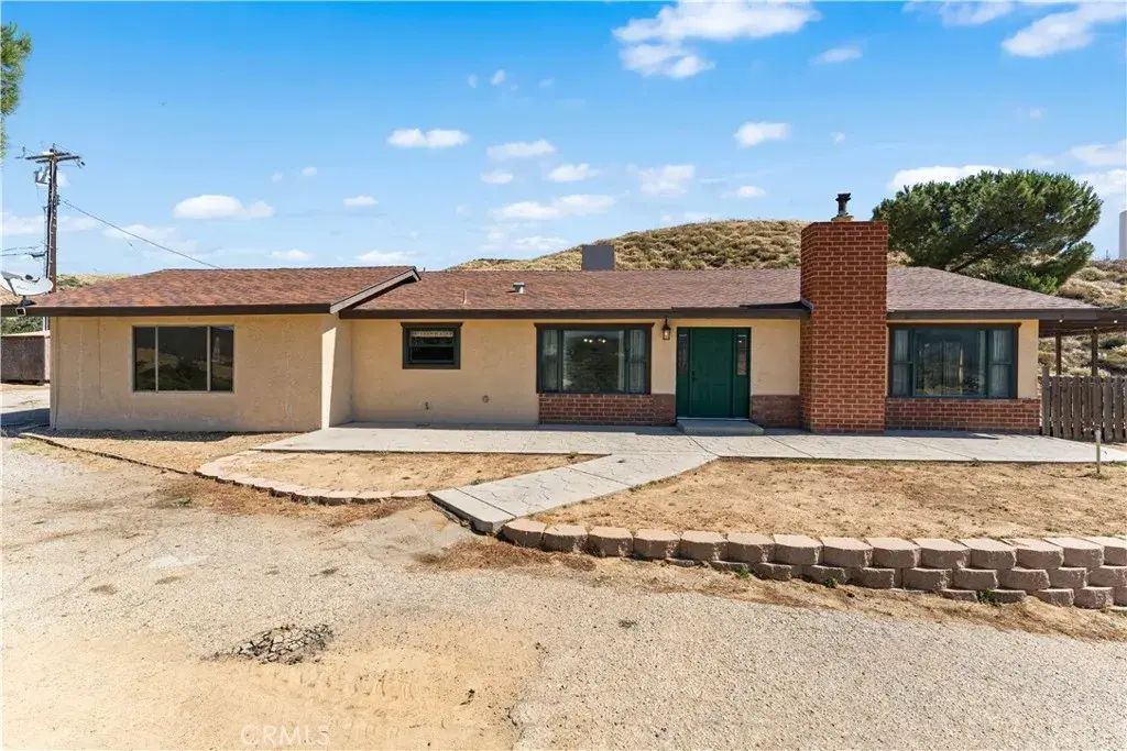 9715 Northside, Leona Valley
