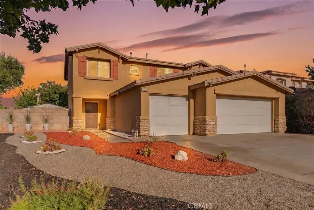 45320 Robinson Dr, Lancaster