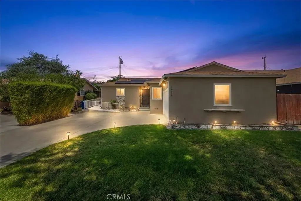 10225 Foster Rd, Downey
