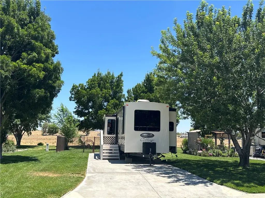 11591 Ridgemark, Apple Valley
