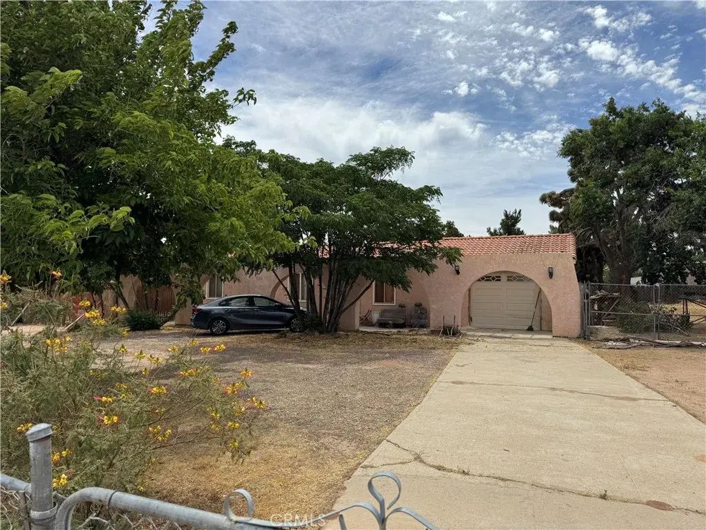 7191 Redwood Avenue, Hesperia