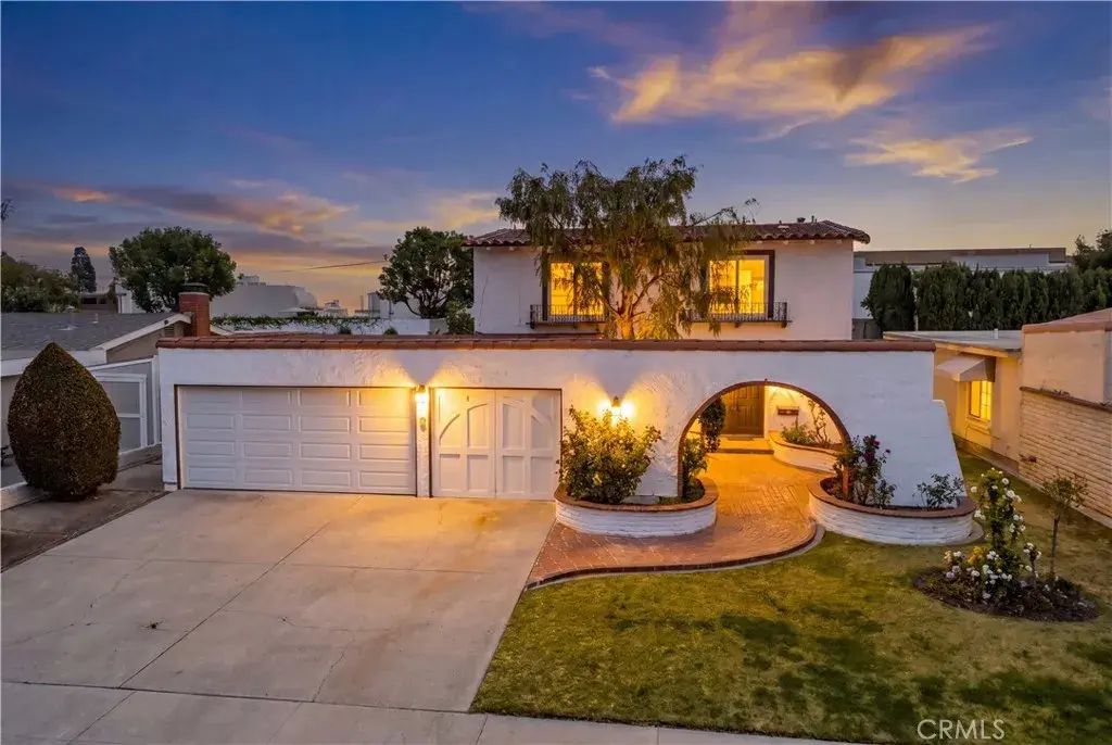 19051 Randi, Huntington Beach