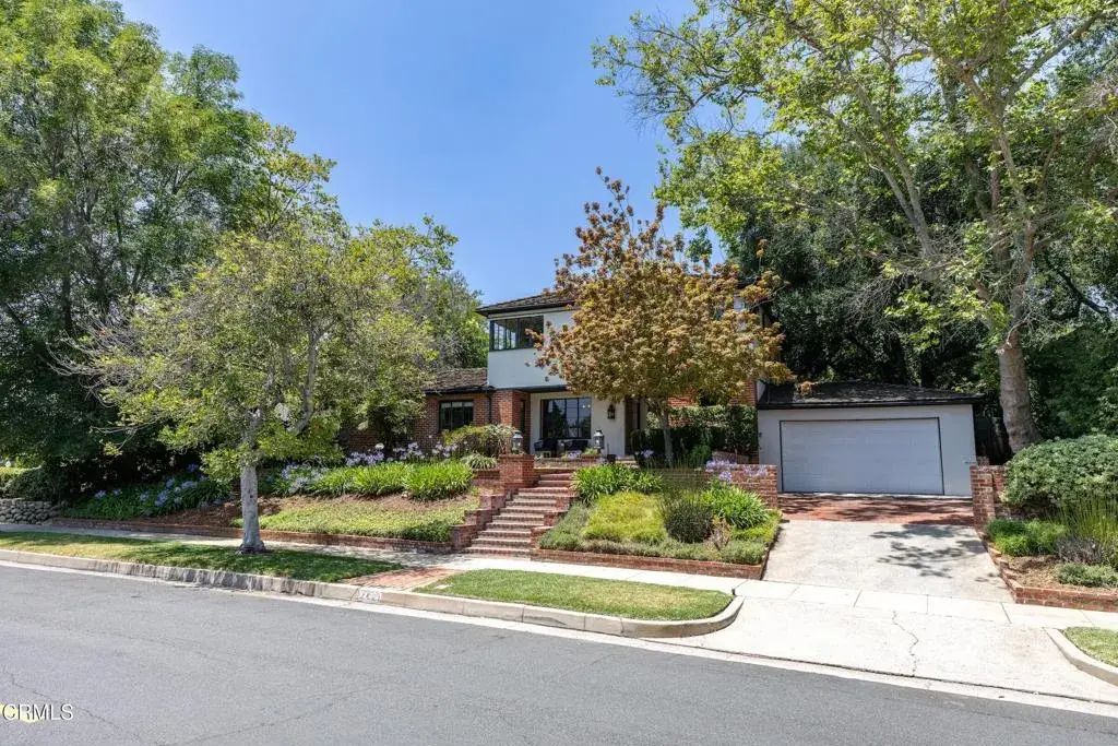 2421 Ridgeway Road, San Marino
