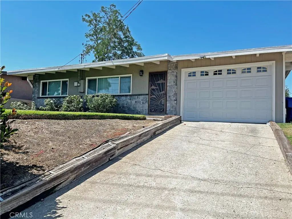 10035 Campbell, Riverside