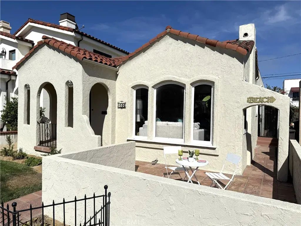 158 Covina, Long Beach