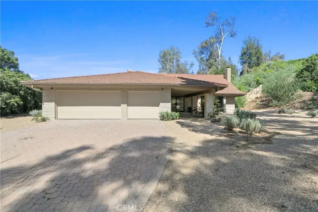 9335 Lindante, Whittier