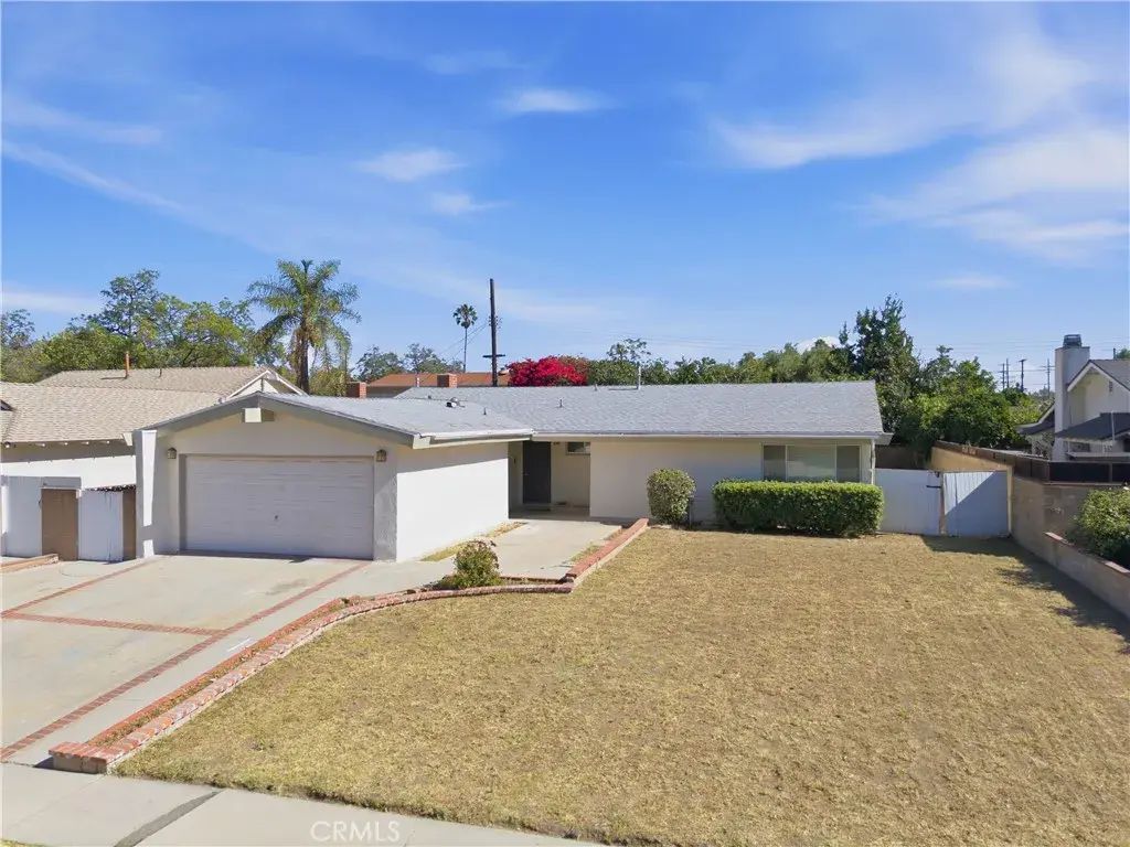 16938 Itasca Street, North Hills
