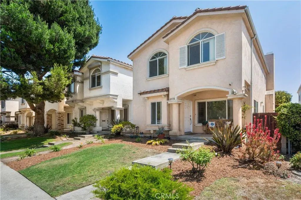 2556 W 235th Street, Torrance