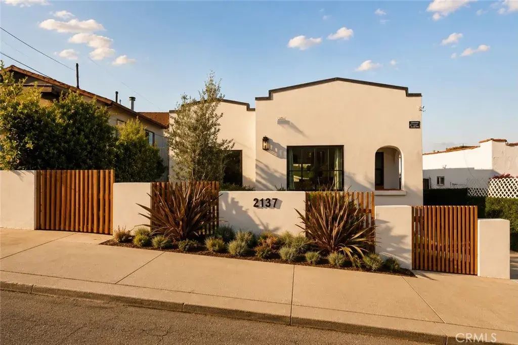 2137 Santa Ynez Street, Los Angeles