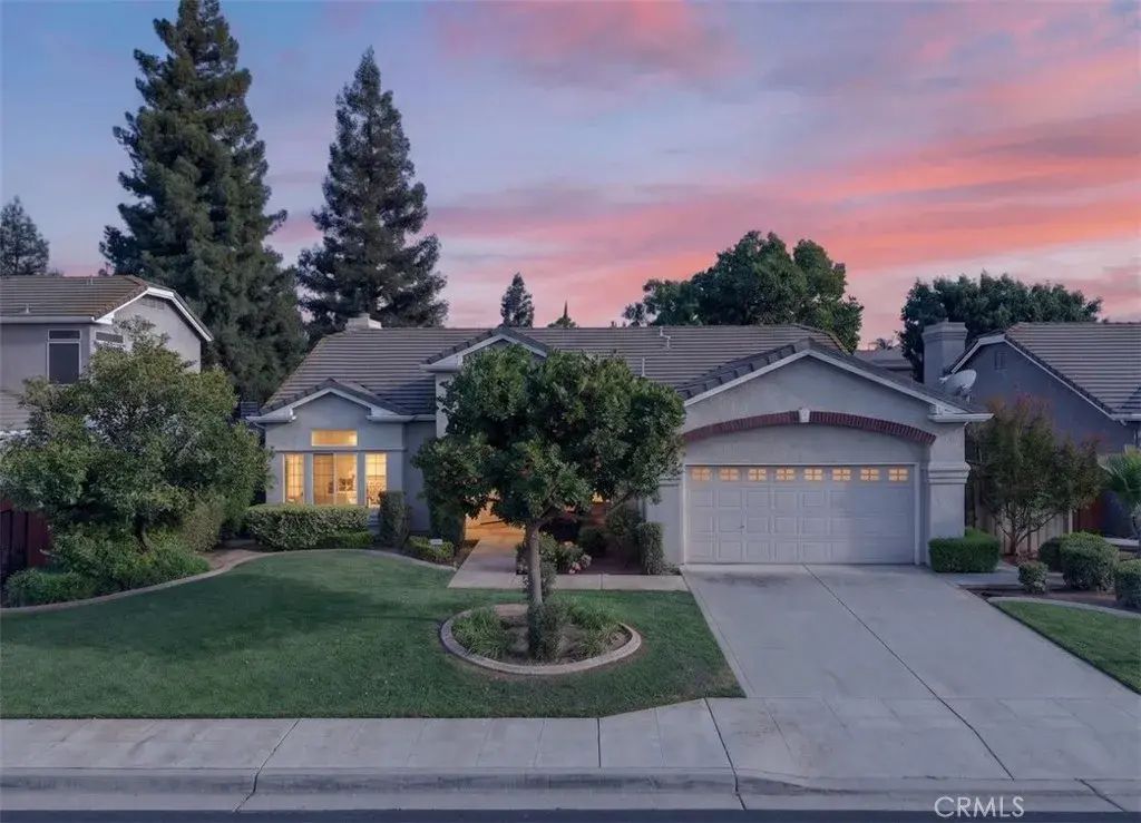 2554 Twain Ave, Clovis