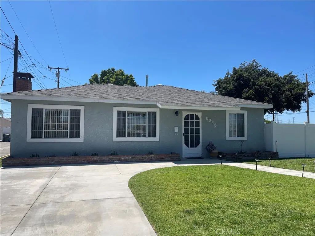 6056 Camerino, Lakewood