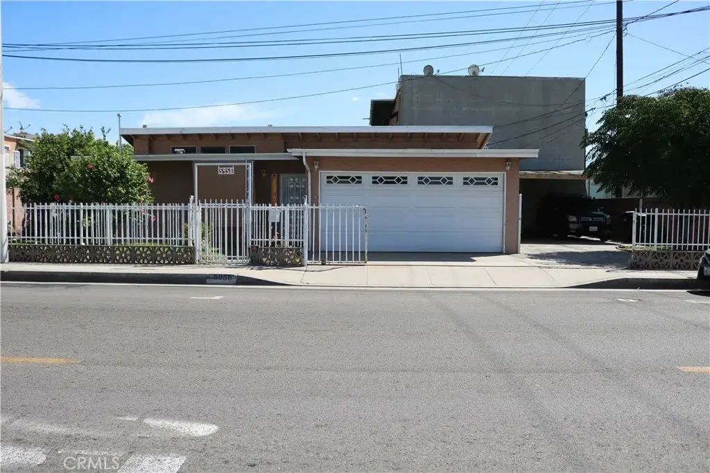 5958 Alamo Avenue, Maywood