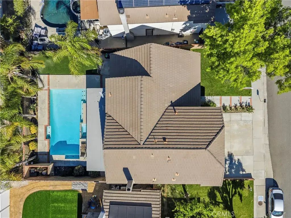 20456 Calhaven, Saugus