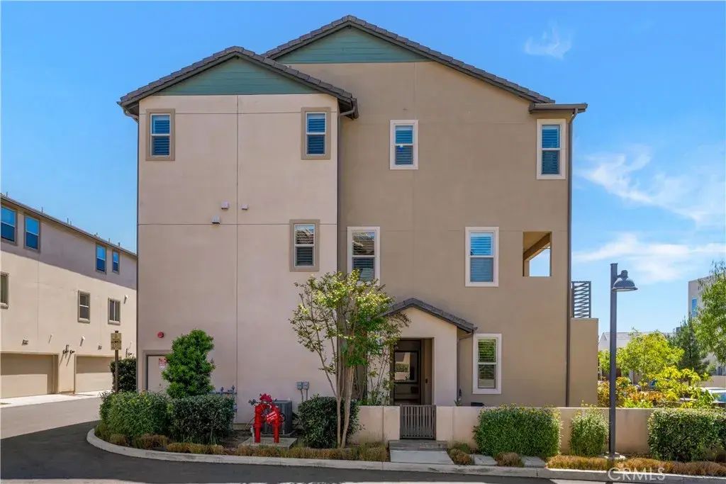 236 Keeper Dr, Irvine