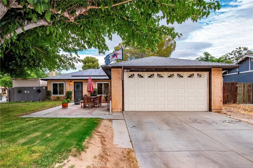 43240 W 32nd Street, Lancaster