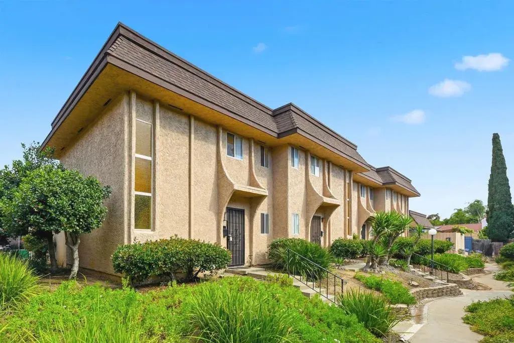 2121 E Grand Avenue S71, Escondido